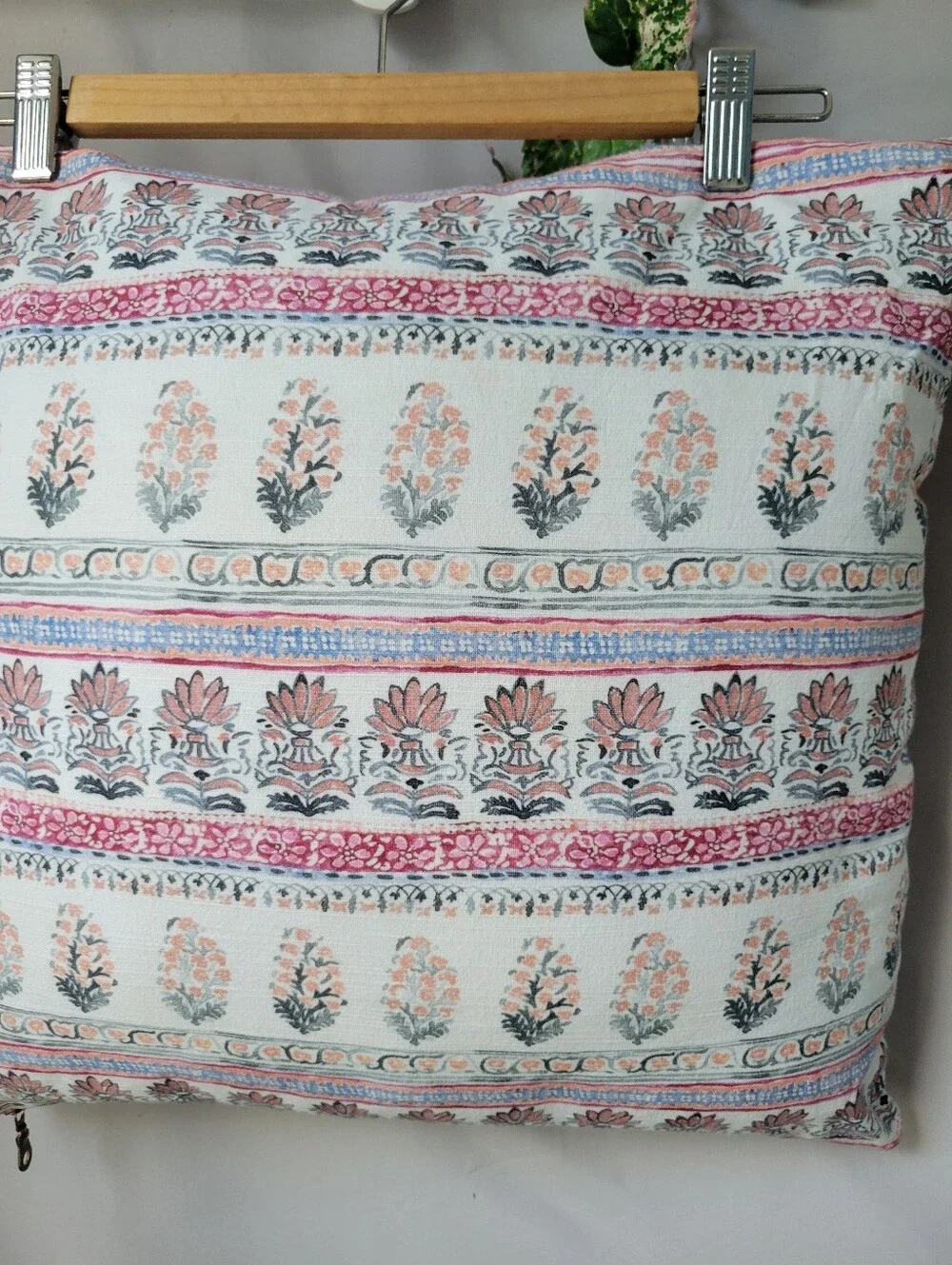 Anthropologie Aurora Accent Throw Pillow 18 x 18